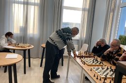 Мастер ФИДЕ Сергей Бирюков провел сеанс одновременной игры в шахматы в МСЦ «Северный»